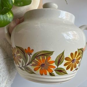 Capri Bake, Serve & Store 2.5 Qts. Stoneware pot Collectible